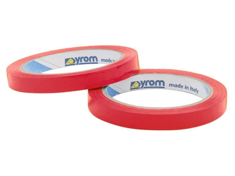Nastro adesivo da imballo SYROM formato 12 mm x 66 m – materiale ppl rosso conf. da 12 – 3158