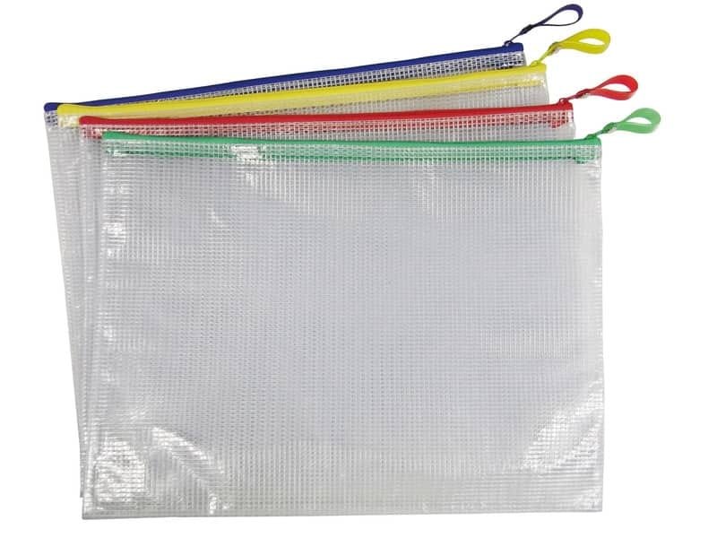 Busta in PVC Beautone trasparente con chiusura zip colorata 32,5×24 cm assortiti – D066099