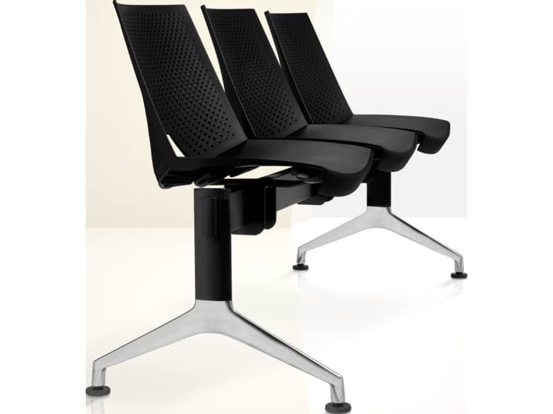 Panca 3 posti attesa Unisit Strike SK3PT con tavolino – schienale fisso – PPL nero – SK3PT/NE