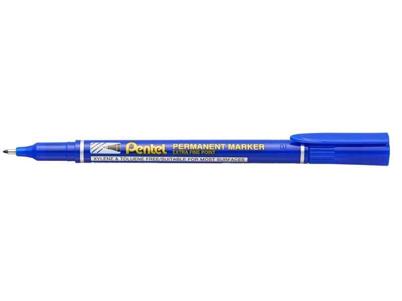 Marcatore permanente AmiKo punta extra fine – tratto 0,6 mm – conf. 12 pezzi Pentel blu – NF450-C
