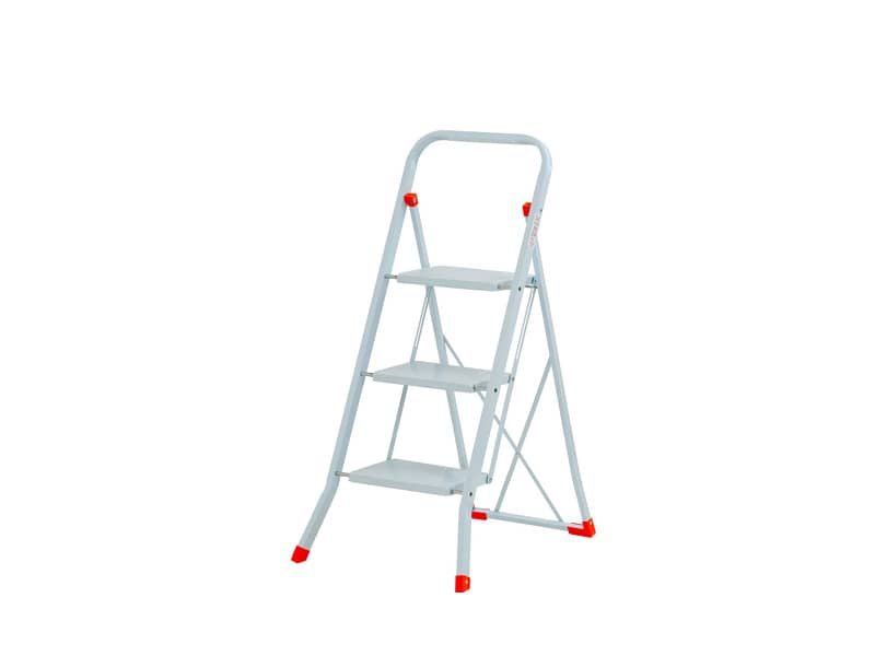 Sgabello in acciaio Sempreutile bianco Gierre 3 gradini – 0,51×0,70xH.1,06 m B0060