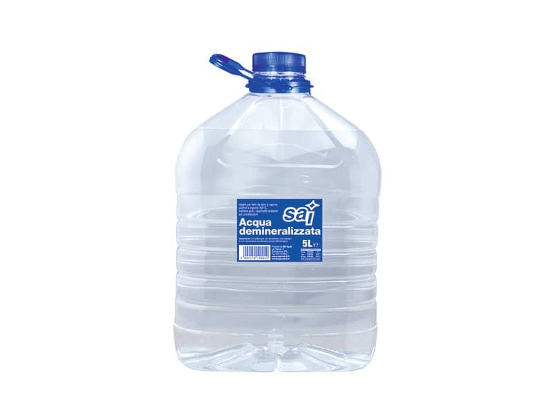 Acqua demineralizzata per ferri da stiro e batterie d’auto SAI 5 L 0201018