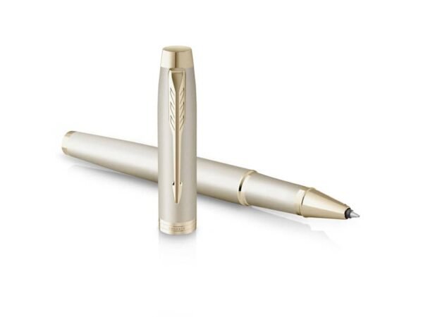 Penna roller monocromatica Parker punta fine nero finitura champagne 2172955