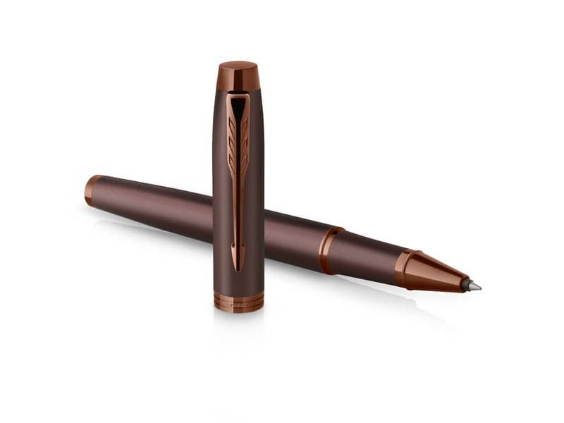 Penna roller monocromatica Parker punta fine nero finitura bordeaux 2190513