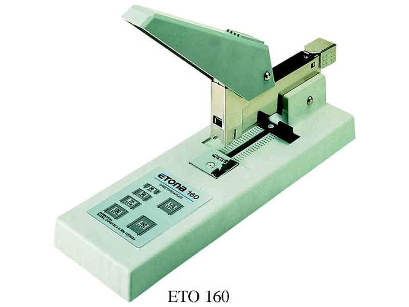 Cucitrice da tavolo Eto 160 G per alti spessori capacita’ max 160 ff 0241601066