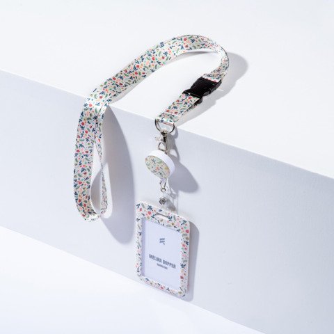 Kit porta badge 110×68 mm + cordoncino 4 cm Avery floreale – R4828HF-1